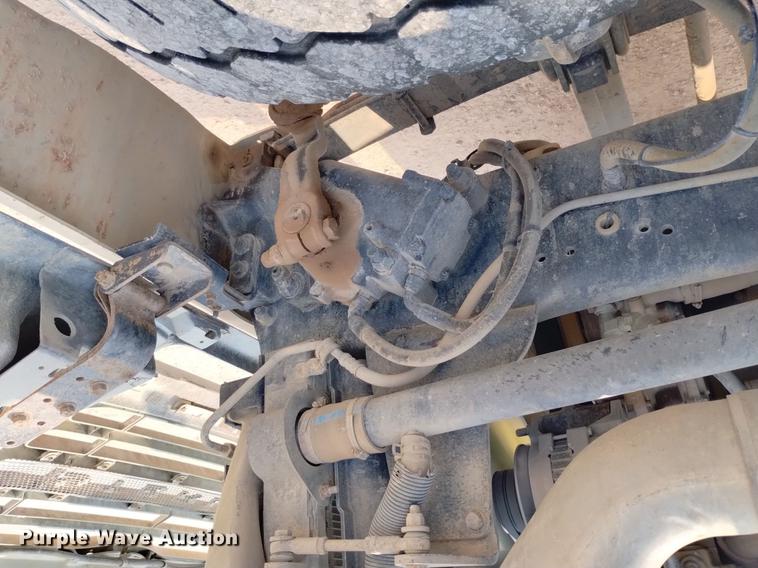 image for item DN6441 2004 Sterling LT9511  ready mix truck