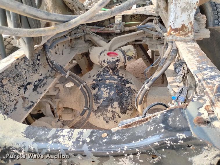 image for item DN6441 2004 Sterling LT9511  ready mix truck