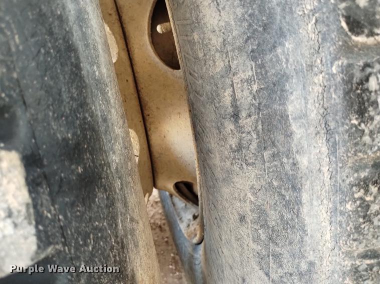 image for item DN6441 2004 Sterling LT9511  ready mix truck