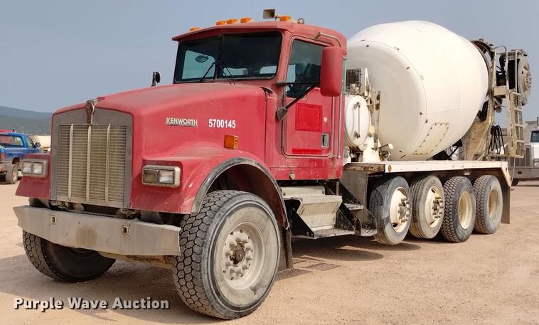image for item DN6442 2001 Kenworth W900B  ready mix truck