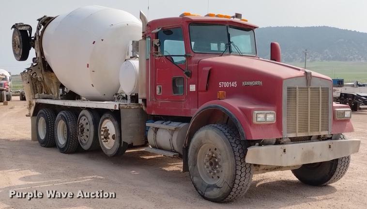 image for item DN6442 2001 Kenworth W900B  ready mix truck