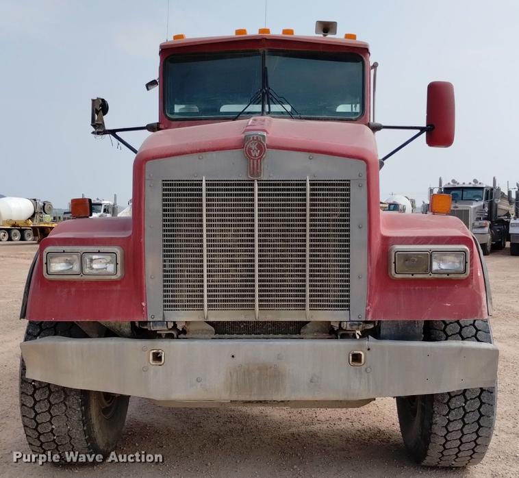 image for item DN6442 2001 Kenworth W900B  ready mix truck