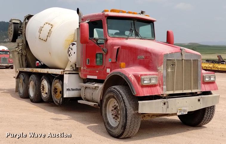 image for item DN6443 2000 Kenworth W900  ready mix truck