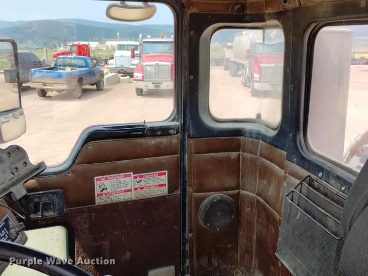 image for item DN6443 2000 Kenworth W900  ready mix truck