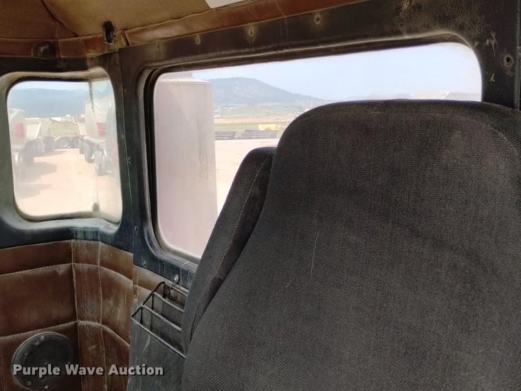 image for item DN6443 2000 Kenworth W900  ready mix truck