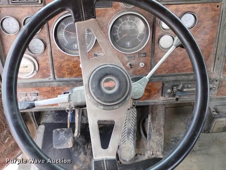 image for item DN6443 2000 Kenworth W900  ready mix truck