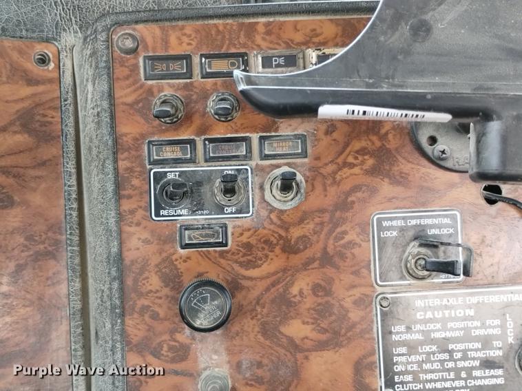 image for item DN6443 2000 Kenworth W900  ready mix truck