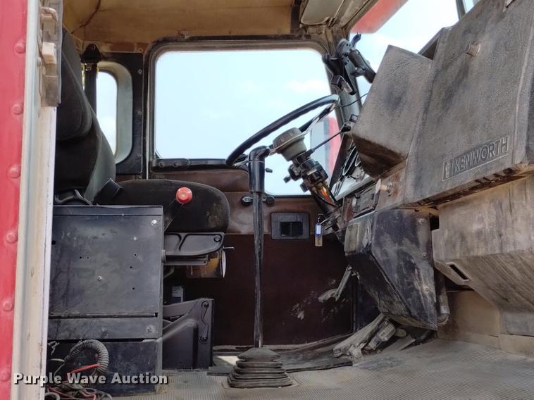 image for item DN6443 2000 Kenworth W900  ready mix truck