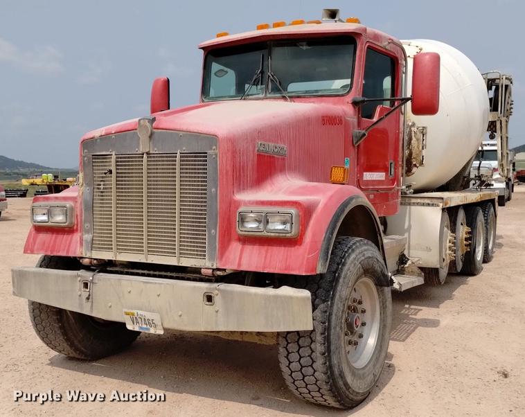 image for item DN6443 2000 Kenworth W900  ready mix truck