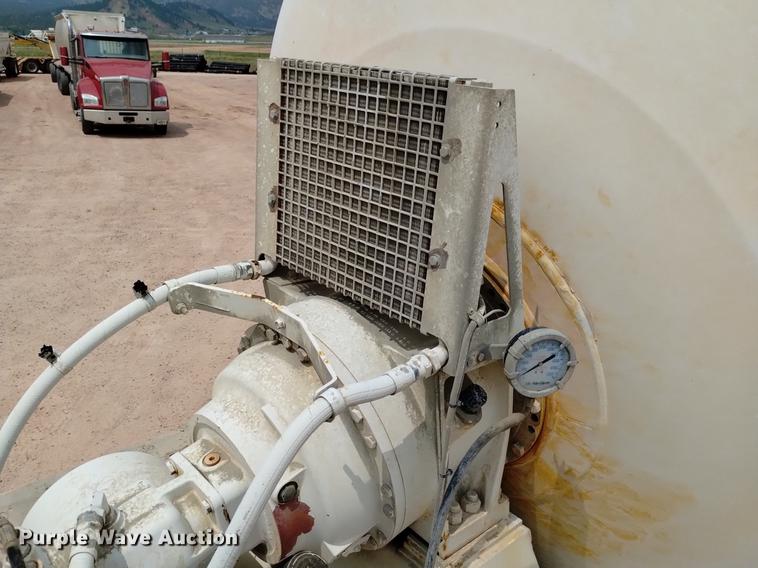 image for item DN6443 2000 Kenworth W900  ready mix truck