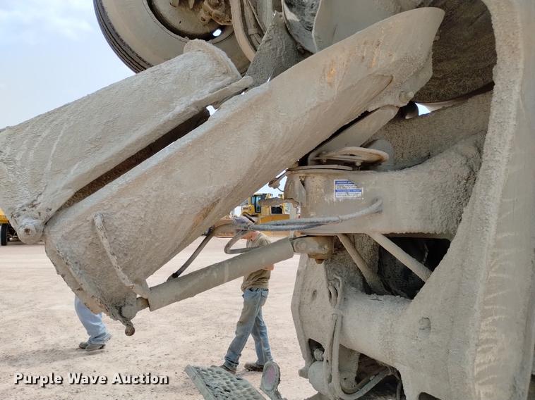 image for item DN6443 2000 Kenworth W900  ready mix truck