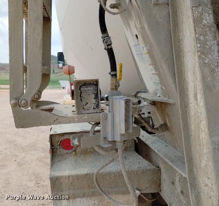 image for item DN6443 2000 Kenworth W900  ready mix truck