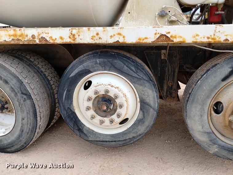 image for item DN6443 2000 Kenworth W900  ready mix truck