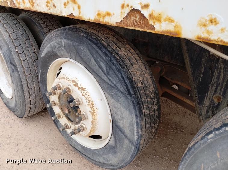 image for item DN6443 2000 Kenworth W900  ready mix truck