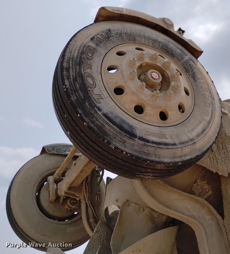 image for item DN6443 2000 Kenworth W900  ready mix truck