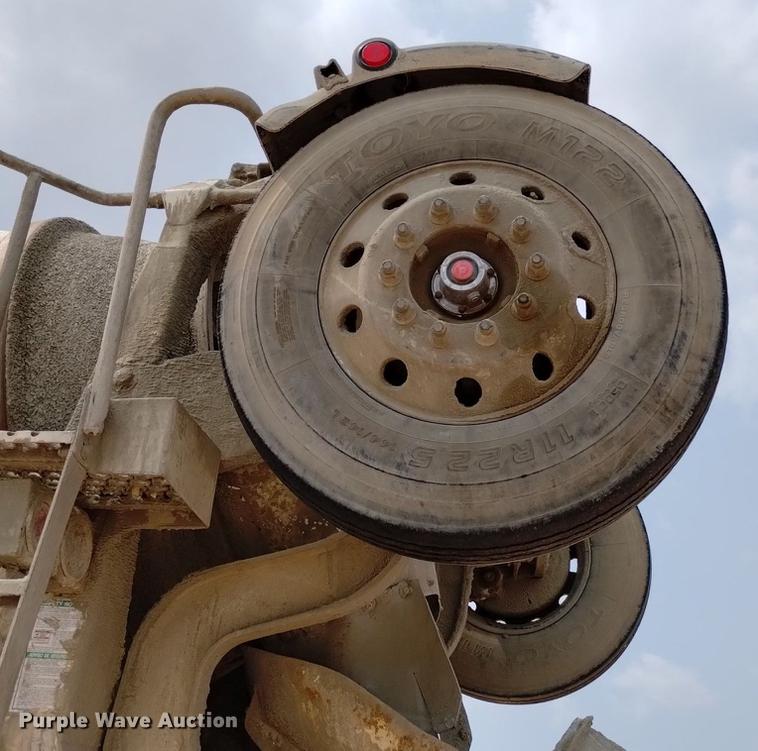 image for item DN6443 2000 Kenworth W900  ready mix truck