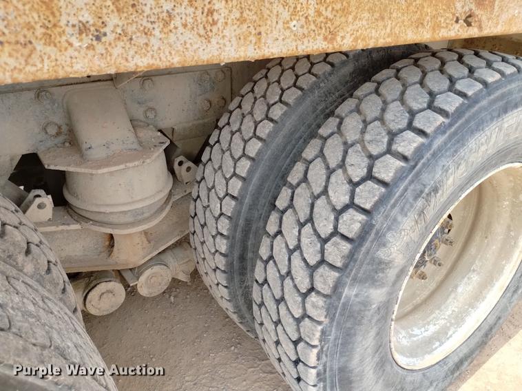 image for item DN6443 2000 Kenworth W900  ready mix truck