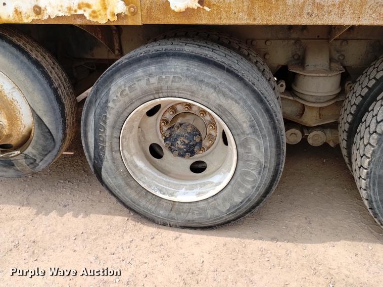 image for item DN6443 2000 Kenworth W900  ready mix truck