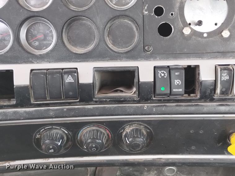 image for item DN6444 2007 Kenworth W900  ready mix truck