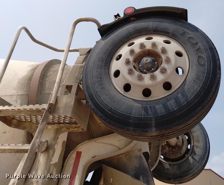 image for item DN6444 2007 Kenworth W900  ready mix truck