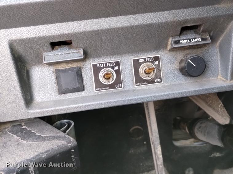 image for item DN6445 1999 Mack CH613  semi truck