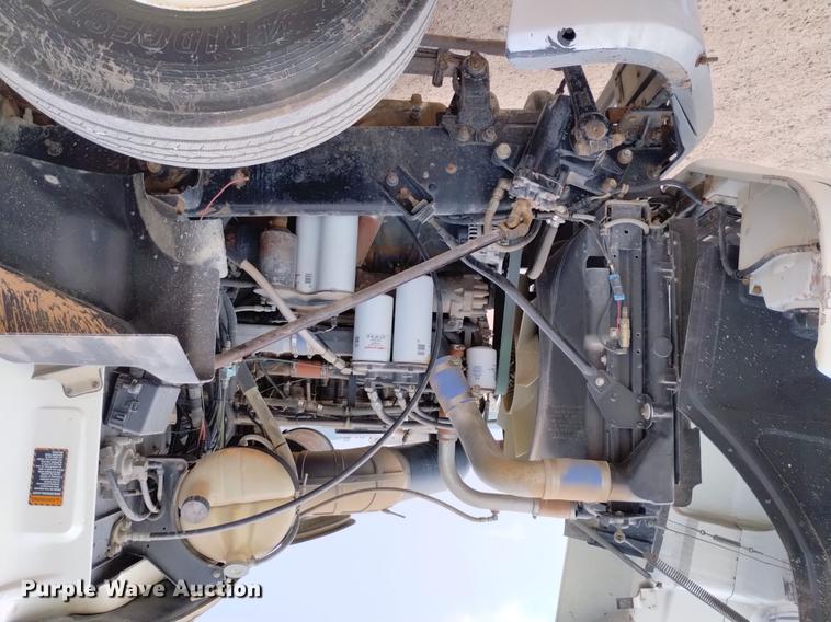 image for item DN6445 1999 Mack CH613  semi truck