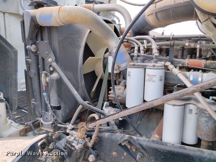 image for item DN6445 1999 Mack CH613  semi truck