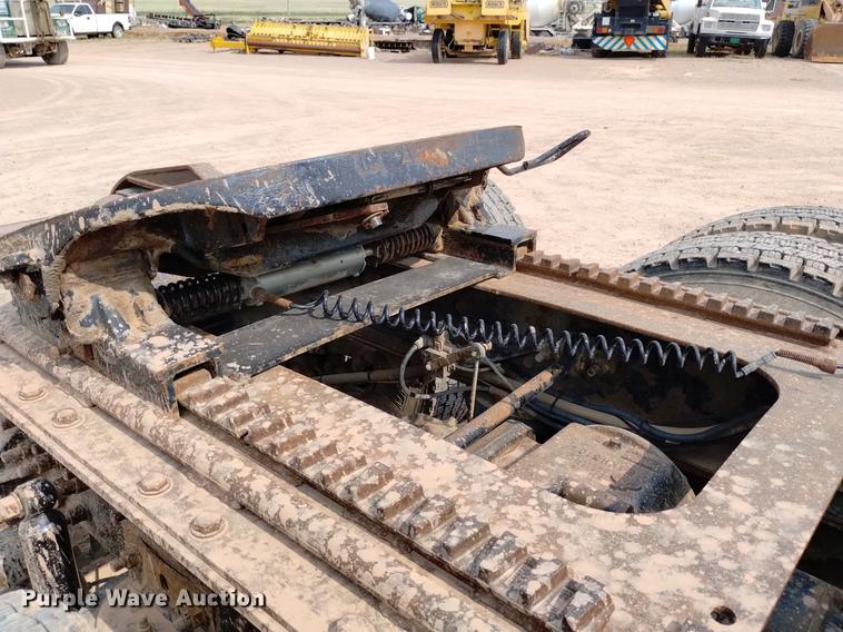 image for item DN6445 1999 Mack CH613  semi truck