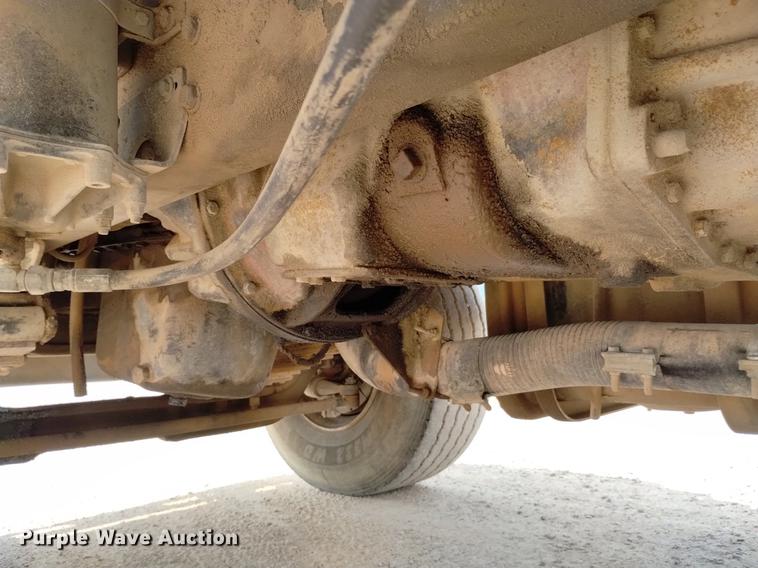 image for item DN6445 1999 Mack CH613  semi truck