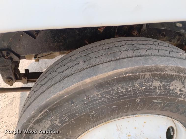 image for item DN6445 1999 Mack CH613  semi truck