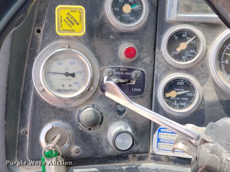 image for item DN6446 1994 Ford L9000  ready mix truck