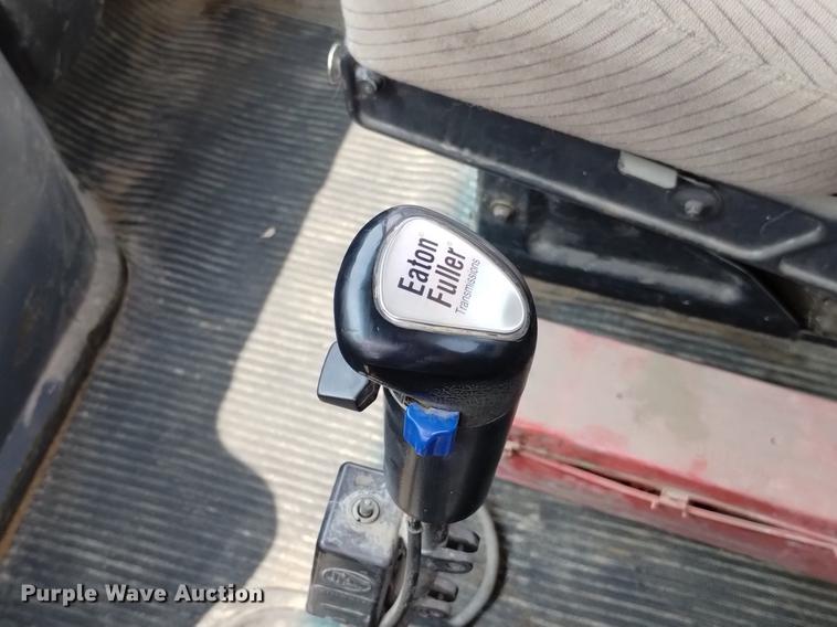 image for item DN6446 1994 Ford L9000  ready mix truck