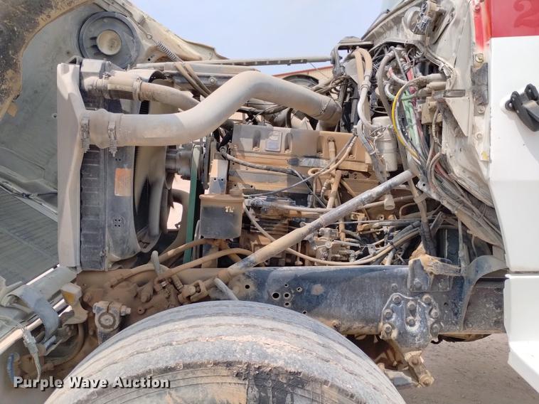 image for item DN6446 1994 Ford L9000  ready mix truck