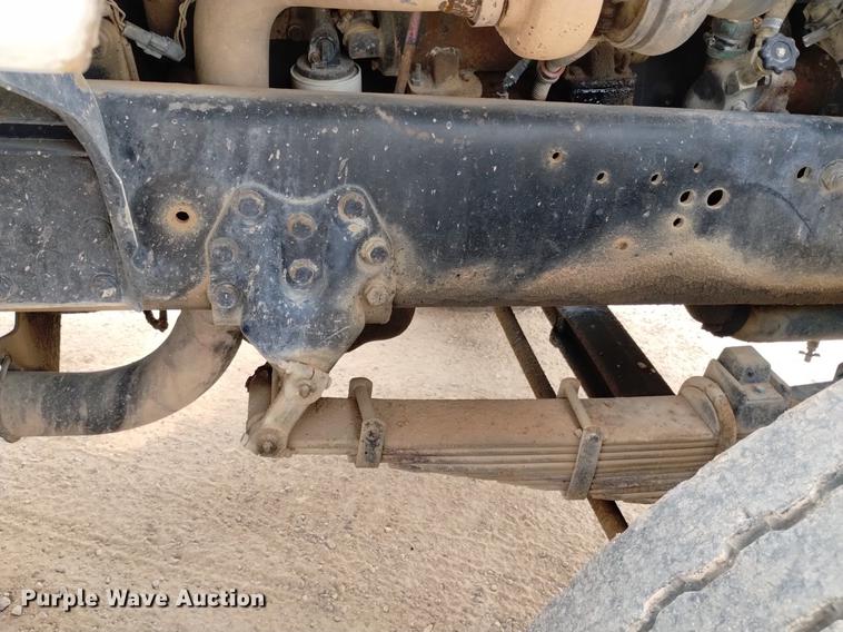 image for item DN6446 1994 Ford L9000  ready mix truck