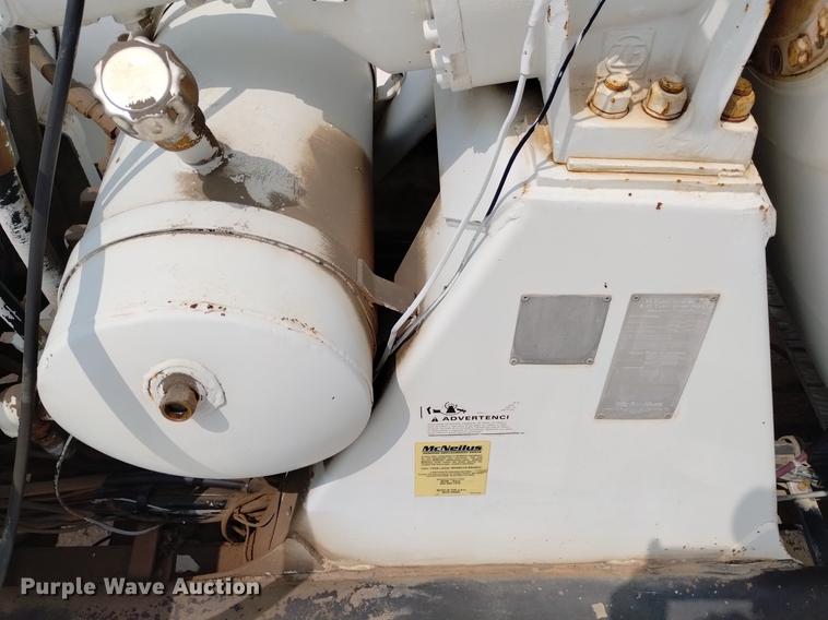 image for item DN6446 1994 Ford L9000  ready mix truck