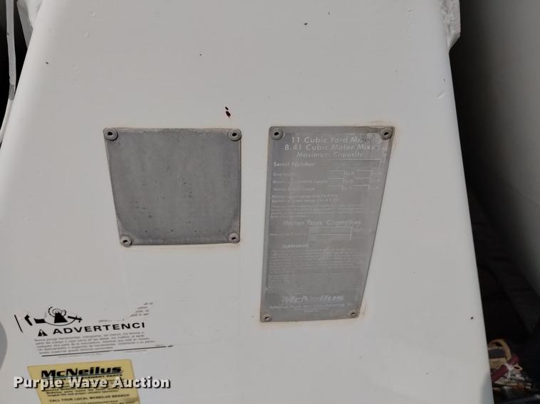 image for item DN6446 1994 Ford L9000  ready mix truck