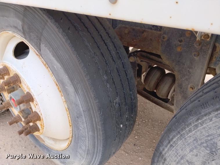 image for item DN6446 1994 Ford L9000  ready mix truck