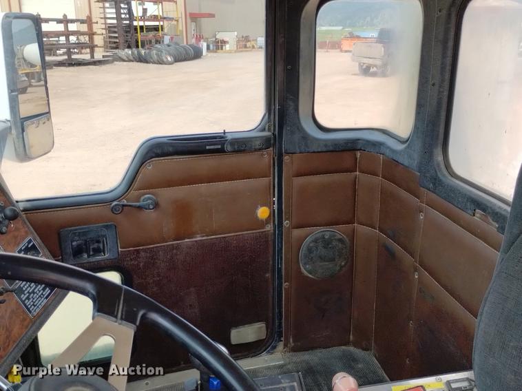 image for item DN6448 1999 Kenworth W900  ready mix truck