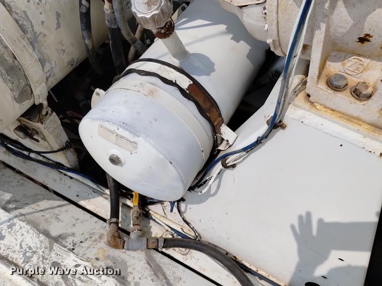 image for item DN6448 1999 Kenworth W900  ready mix truck