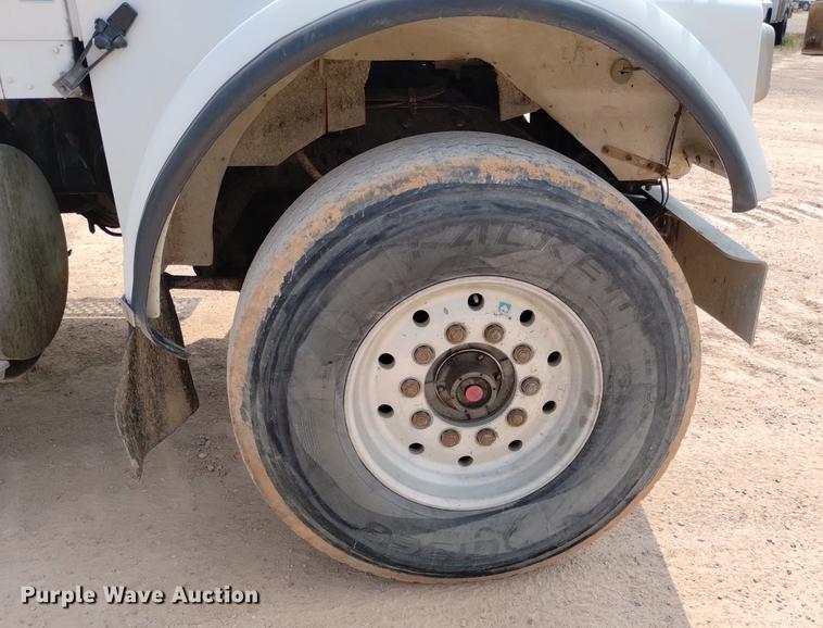 image for item DN6448 1999 Kenworth W900  ready mix truck