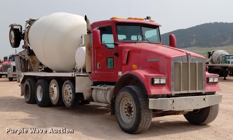 image for item DN6449 2001 Kenworth W900B  ready mix truck