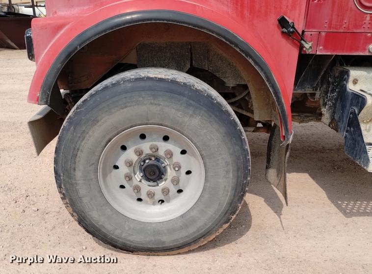 image for item DN6449 2001 Kenworth W900B  ready mix truck