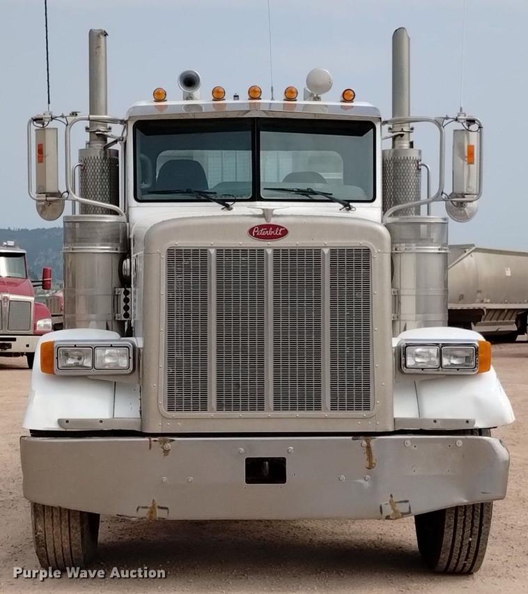 image for item DN6450 2006 Peterbilt 379  semi truck