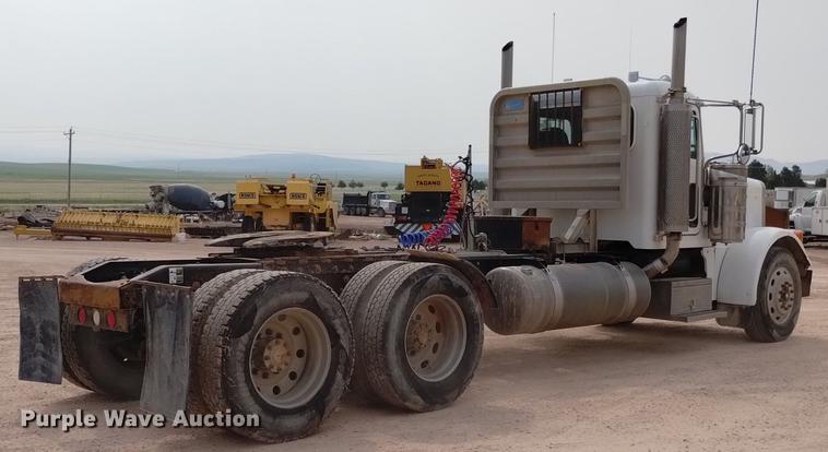 image for item DN6450 2006 Peterbilt 379  semi truck