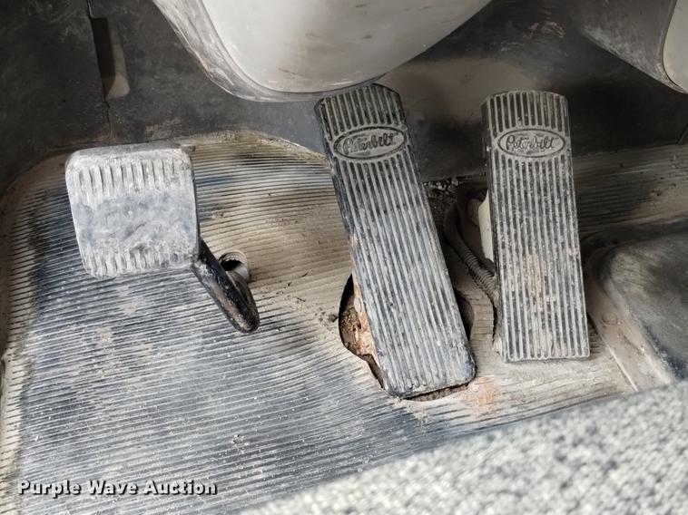 image for item DN6450 2006 Peterbilt 379  semi truck