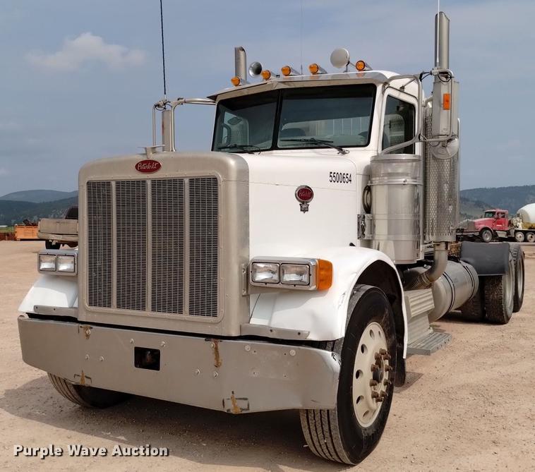 image for item DN6450 2006 Peterbilt 379  semi truck
