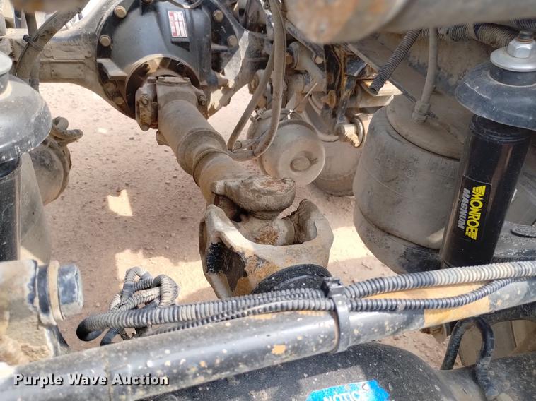 image for item DN6450 2006 Peterbilt 379  semi truck