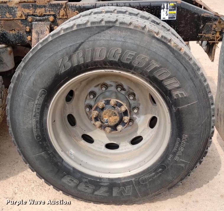 image for item DN6450 2006 Peterbilt 379  semi truck