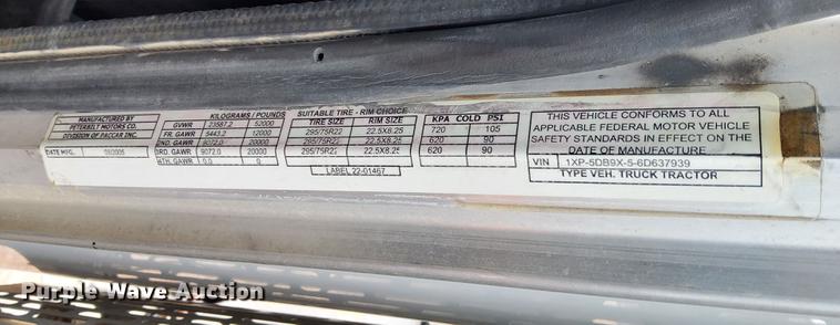 image for item DN6450 2006 Peterbilt 379  semi truck