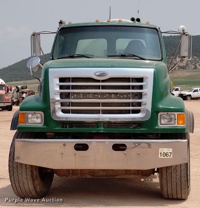 image for item DN6452 2003 Sterling LT9500  ready mix truck
